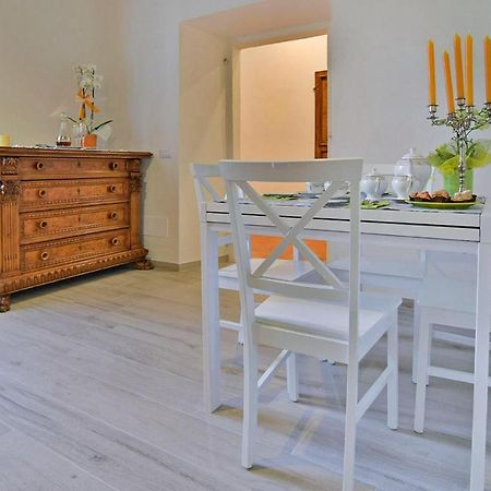 1 Bedroom Gorgeous Apartment In Arezzo Eksteriør bilde