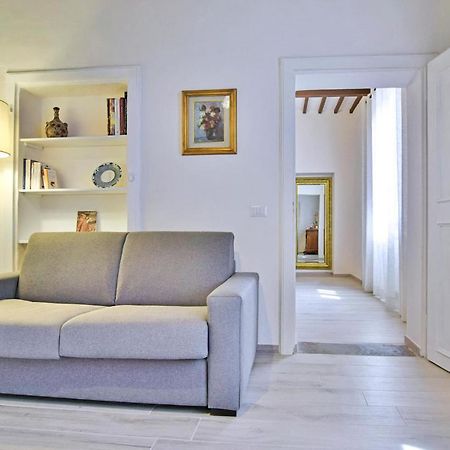 1 Bedroom Gorgeous Apartment In Arezzo Eksteriør bilde
