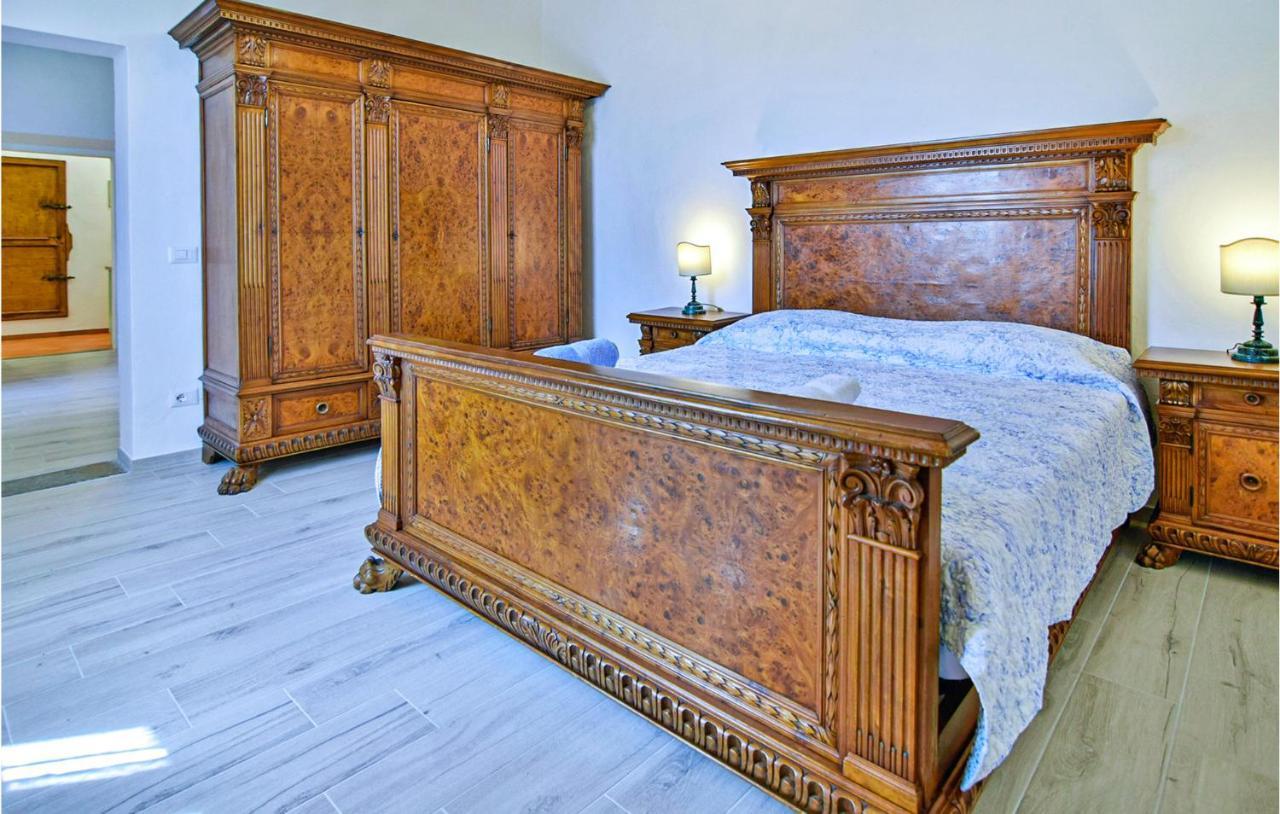 1 Bedroom Gorgeous Apartment In Arezzo Eksteriør bilde
